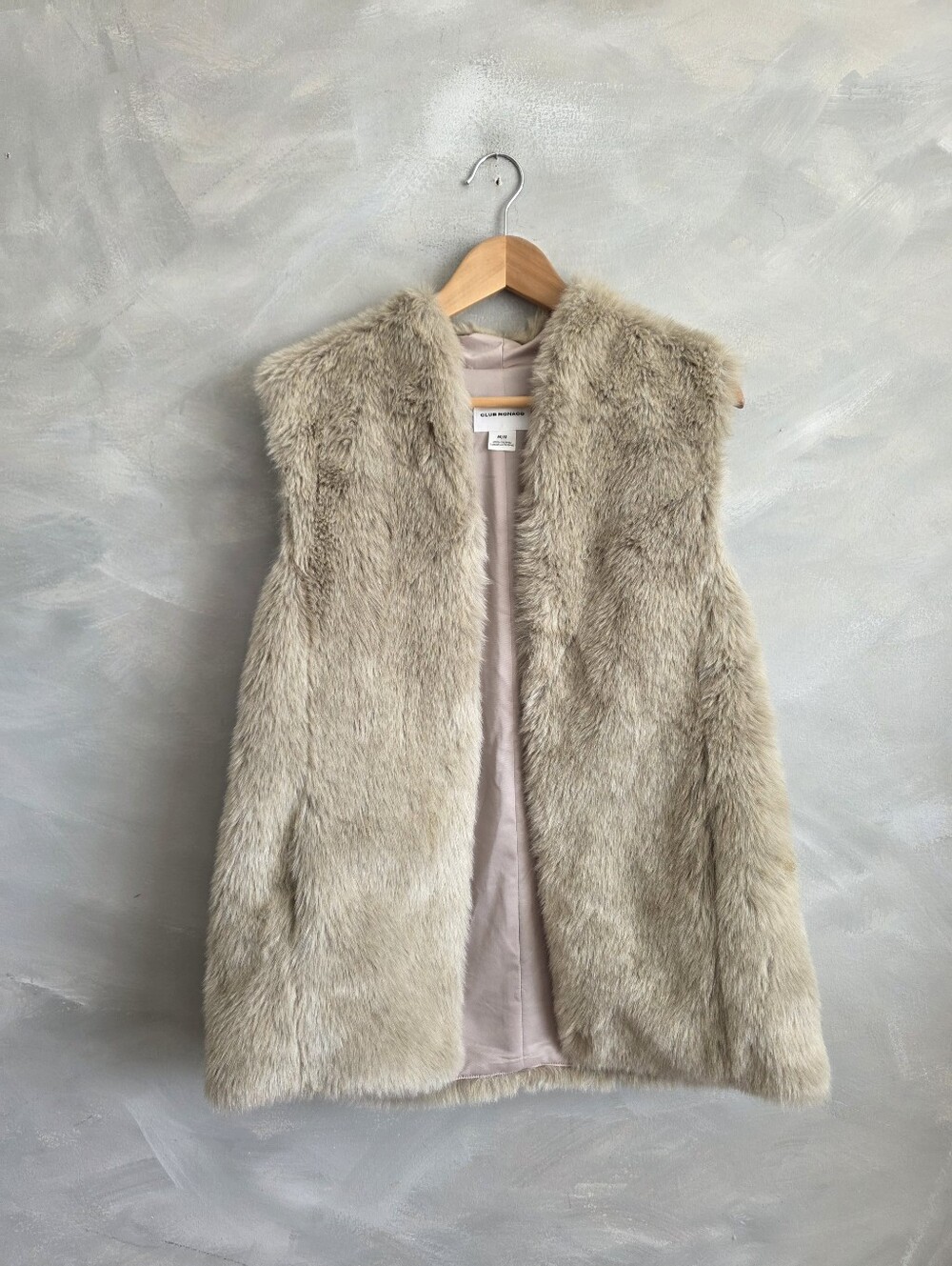 Club Monaco Faux Fur Open Front Vest Neutral Beige/Tan M/M Versatile